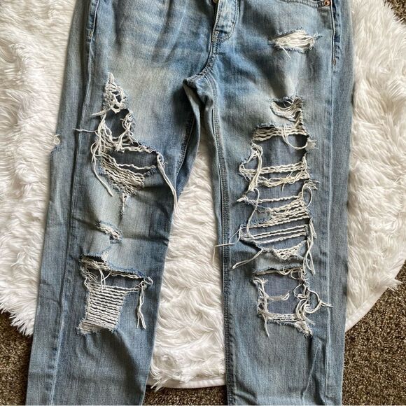 American Eagle Tomgirl Jeans Button Fly Distressed Womens Size 4 - Picture 7 of 10